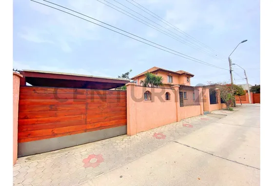 Se Vende Propiedad En Sector Tranquilo De Peñuelas