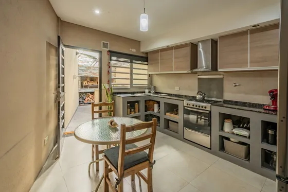 Venta Ph 3 Amb C/ Cochera-patio Interno Avellaneda