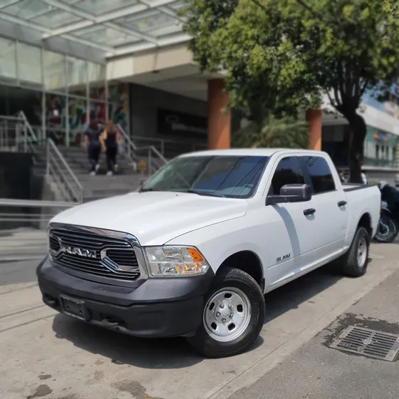 Ram Ram 5.7 2500 Regular Cab 4x4 At