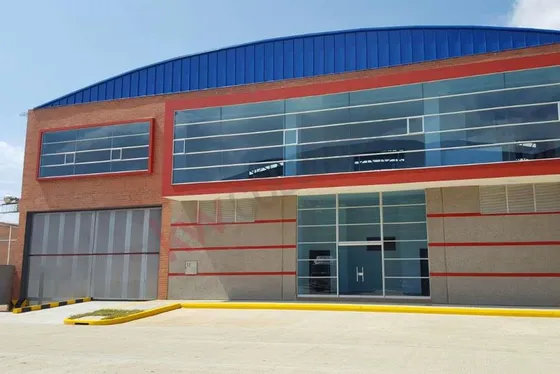 Venta Bodega Funza Cerca Bogotá En Parque Industrial