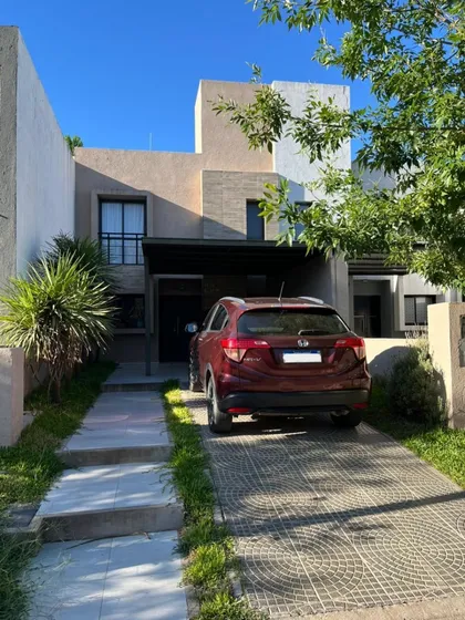 Se Vende Duplex En Claros Del Bosque Village!!