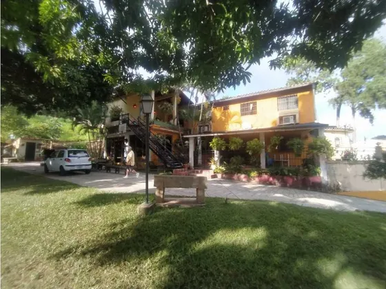 Casa En Venta En Colinas De Guataparo Pe-8370075