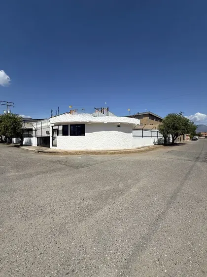 Galpón En Venta San Diego 1330m2 Zona Industrial Castillete. PLG-177