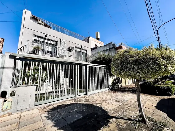Casa De 5 Ambientes Con Quincho , Terraza Y Patio 