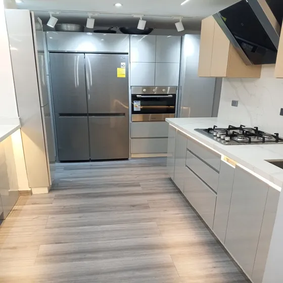 Johana Lazaro Vende Hermoso Apartamento En Sabana Larga  Conj. Res. Sevilla Real Torre B  118 Mts²     **solo Clientes**