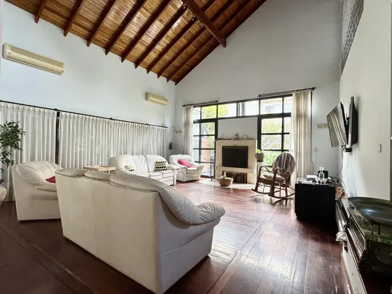 Casa En  Venta Saint Thomas Sur Canning