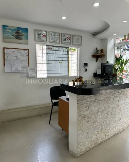 Hotel En Venta En Macuto, Ref 423