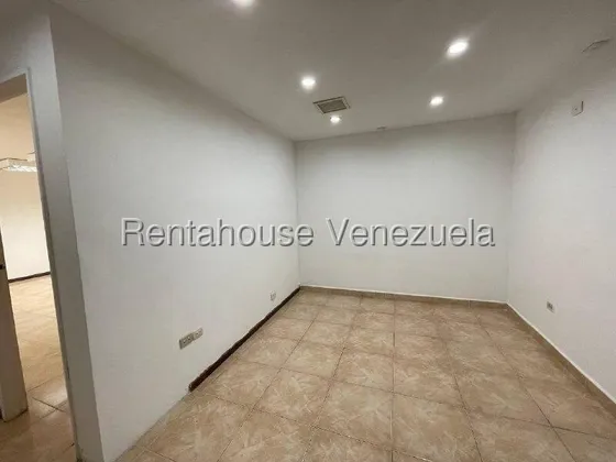Asg Buscas Oficinas En Alquiler En La Torre Sindoni? Tengo Variedad. Te Presento Esta De 68 Mts. 25-22930