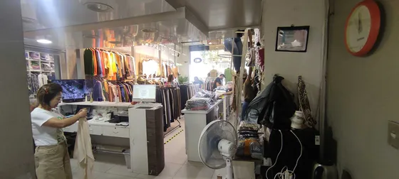 Local Comercial , Excelente Ubicación. (65244)