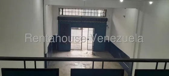 Daniela Linarez Alquila Locales Comerciales De 45m2 En El Centro De Barquisimeto En Zona Repuestera Con Todas Las Comodidades Necesarias                                                                