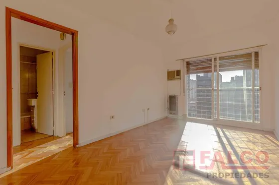 Pumacahua Y Rivadavia - 2 Amb - Vista Abierta - Apto Profesi