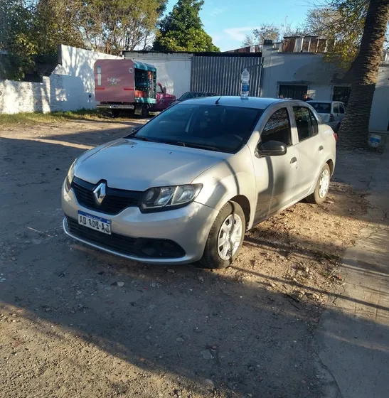 Renault Logan 1.6 8v