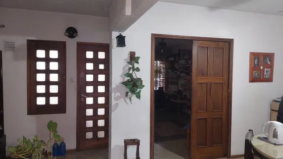 Casa En  Barrio Empleados De Comercio