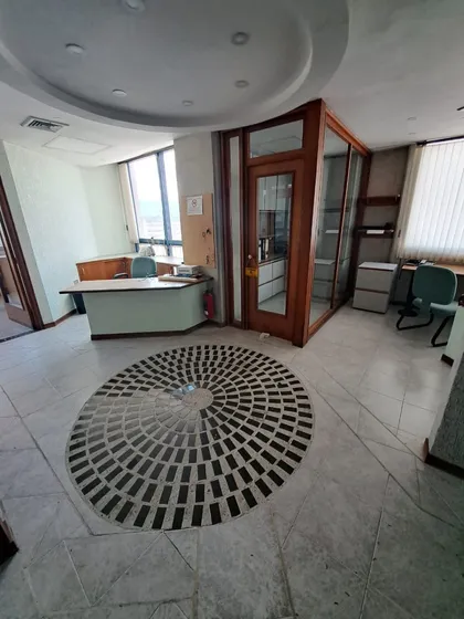 Oficina En Venta O Alquiler Ubicada En Torre Principal Av. Bolivar Norte. Minerva K
