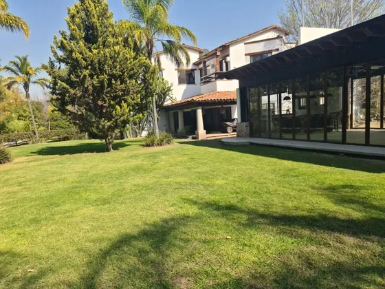 Se Vende Residencia En Balvanera Club Hípico, 4 Habitaciones 2 En Pb, T.1000 M2