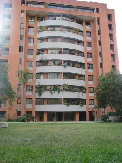 Se Alquila Elegante Y Comodo Apartamento De 225,55 M2