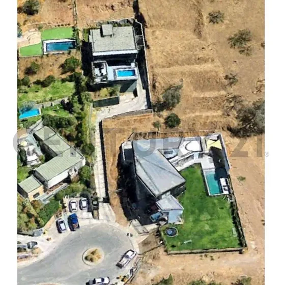 Terreno Exclusivo En Condominio Lo Barnechea