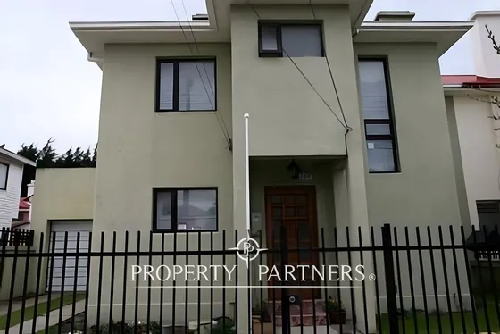 Casa A La Venta En Barrio Residencial 
