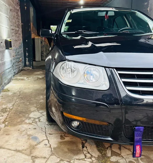 Volkswagen Bora 1.8 Highline T Tiptronic Cuero