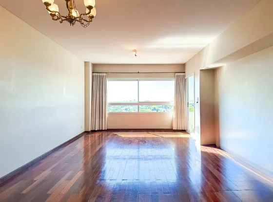 Departamento De 4 Ambientes En Alquiler, Con Balcón , Cochera Y Baulera De 30 M² - Acassuso