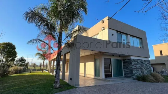 Alquiler Casa Terravista Con Pileta 