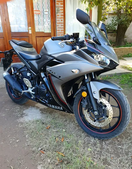 Yamaha R3