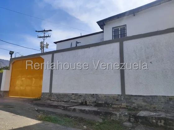 Rent-a-house Vende Amplio Nave Industrial, El Limón, Maracay, Estado Aragua, 25-11260 Gf.