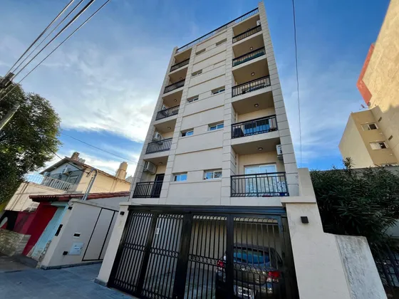 Departamento En Venta En Caseros