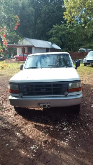 Ford F-100 2.5 I Xlt