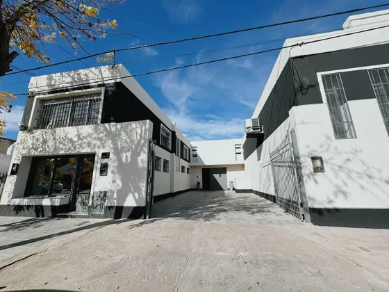 Importante Propiedad En Venta