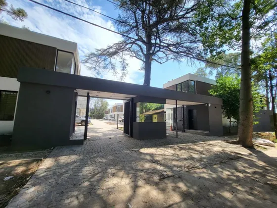 Alquiler De Casa A Estrenar En Barrio Cerrado Olsen 