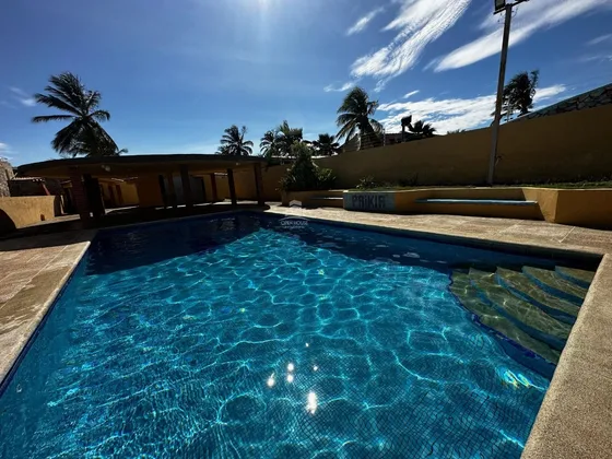 Town House En Alquiler Vacacional. Res Paikla