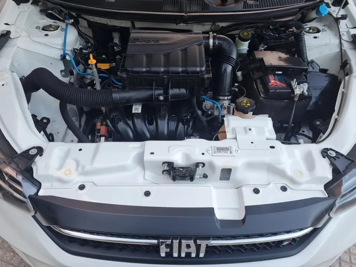 Fiat Cronos 1.8 16v Precision435867696760115202