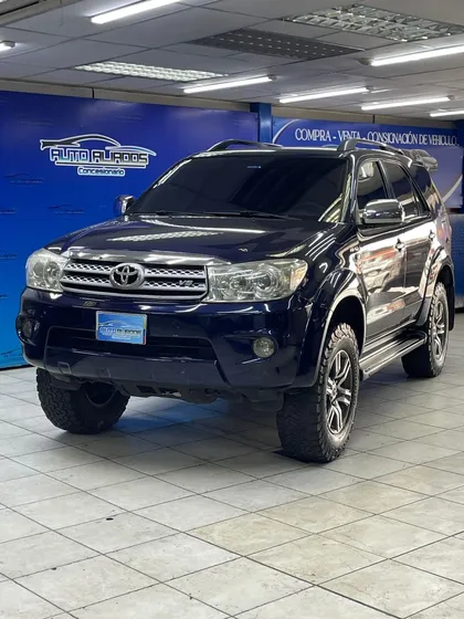 Toyota Fortuner Sr
