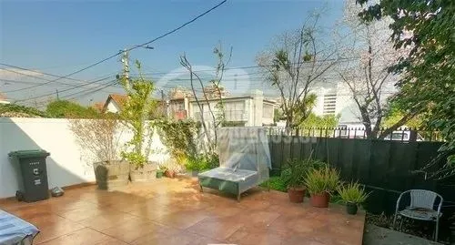 Casa En Venta De 4 Dorm. En Las Condes