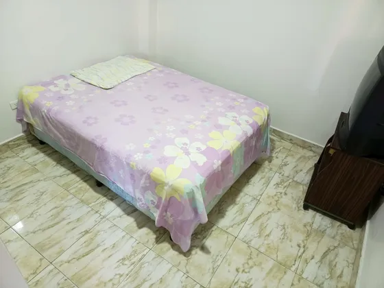 Habitación En Alquiler Para Dama - Montecristo - Los Ruices