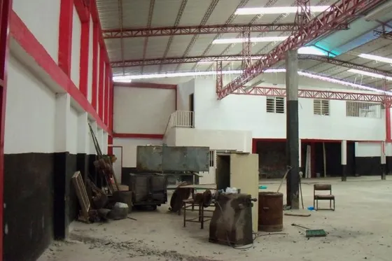 Bodega En Venta En Via Al Puerto. Cod V18462