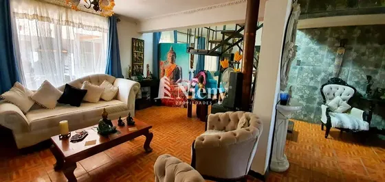 Casa En Venta De 4 Dorm. En Rancagua