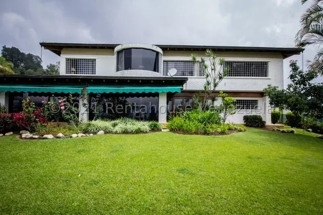 Leandro Manzano Casa En Venta,la Lagunita Country Club Mls #23-14318 As