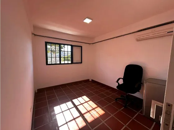 Oficina 9,74m² Alquiler El Cafetal