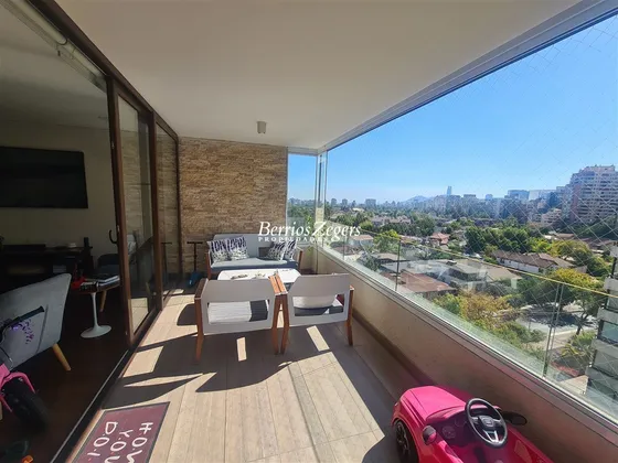 Departamento En Venta De 3 Dorm.3 Baños.duplex En Las Condes
