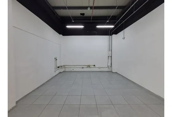 Local En Venta Via Condina