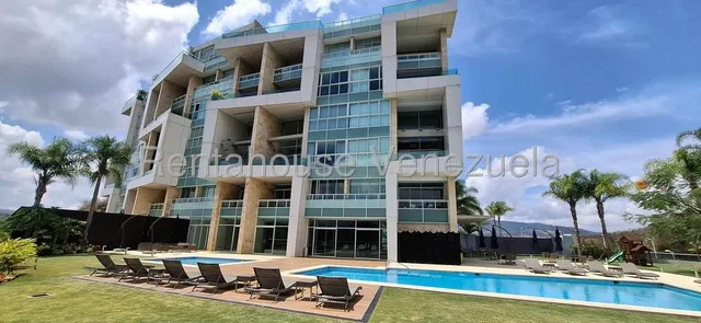 Espectacular E Impecable Apartamento En Venta En El Mirador De Los Campitos. Fabiola. Mls #25-20740.