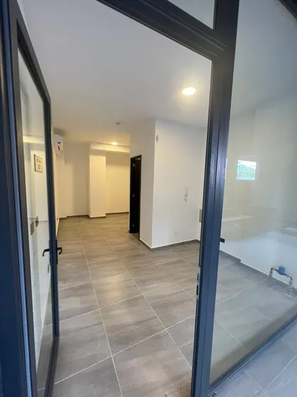 Arriendo Oficina/local En Providencia, 23 M² Con A/c