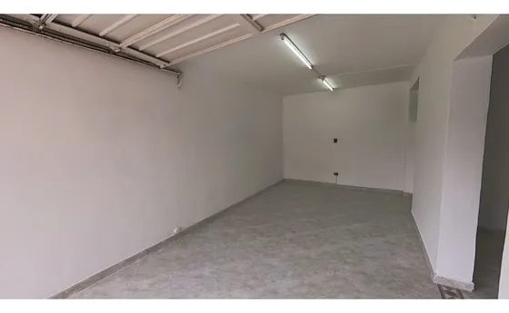 ¡se Arrienda Local Comercial En Laureles!