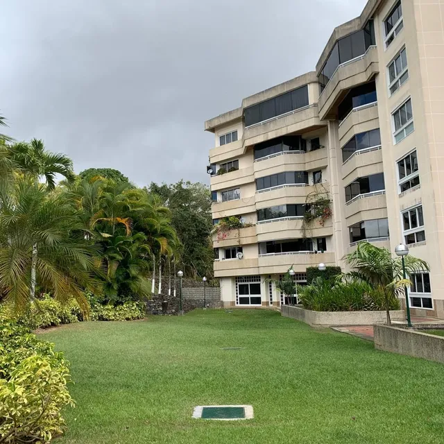 Apto - Ph Venta Urb. Miranda 303,18 M2 Totales
