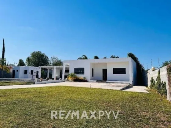 Residencia En Venta En La Providencia, Cadereyta