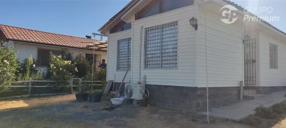 Parcela En Venta En Melipilla, Con Casa Totalmente Amoblada.