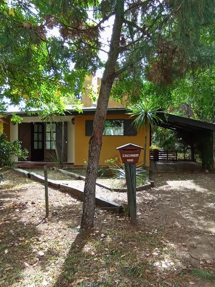 Dueño Vende 2 Hermosas Casas Lote 15x37 Costa Del Este 