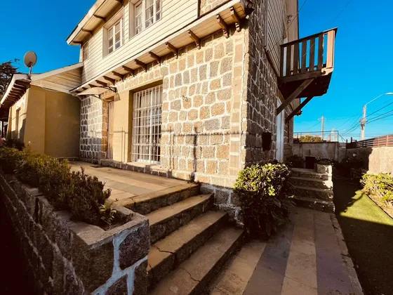Casa En El Centro Del En Tabo, En Venta